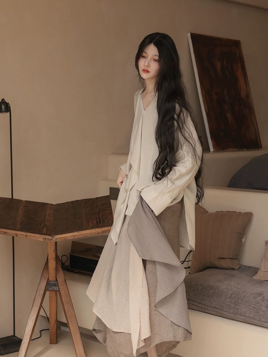 원피스 여성 드레스 반팔 브이넥 결혼식하객룩 루즈핏 밀크아몬드 탑 + 그레이브라운 스커트 세트 - 상세 이미지 2