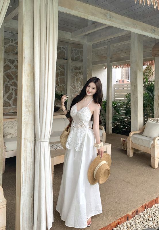 여성 홀터넥 브이넥 레이스 펀칭 A라인 플레어 롱 원피스 고급스러운 우아한 비치웨어 휴양지 여름 바캉스룩 - 상세 이미지 2