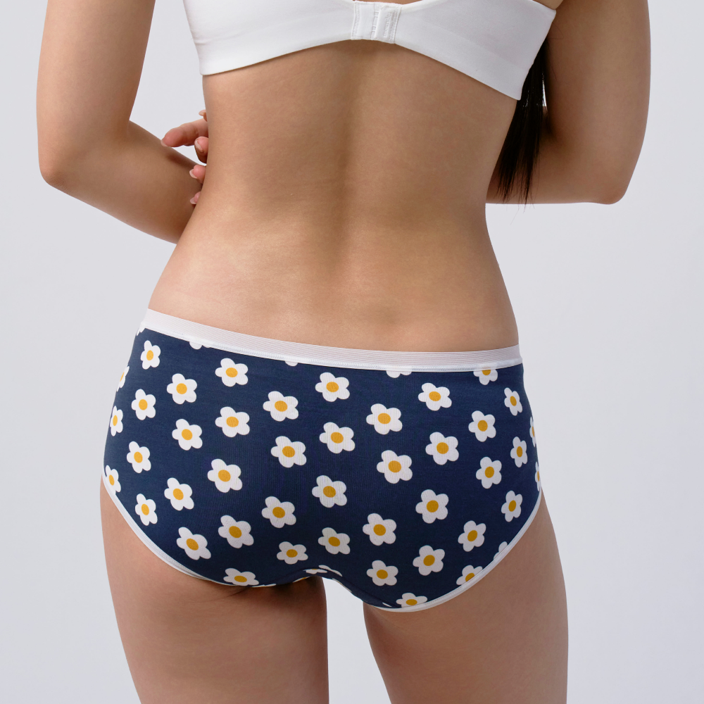 [미언더] 나무 삼각팬티 화이트 플라워 _네이비 - 상세 이미지 3