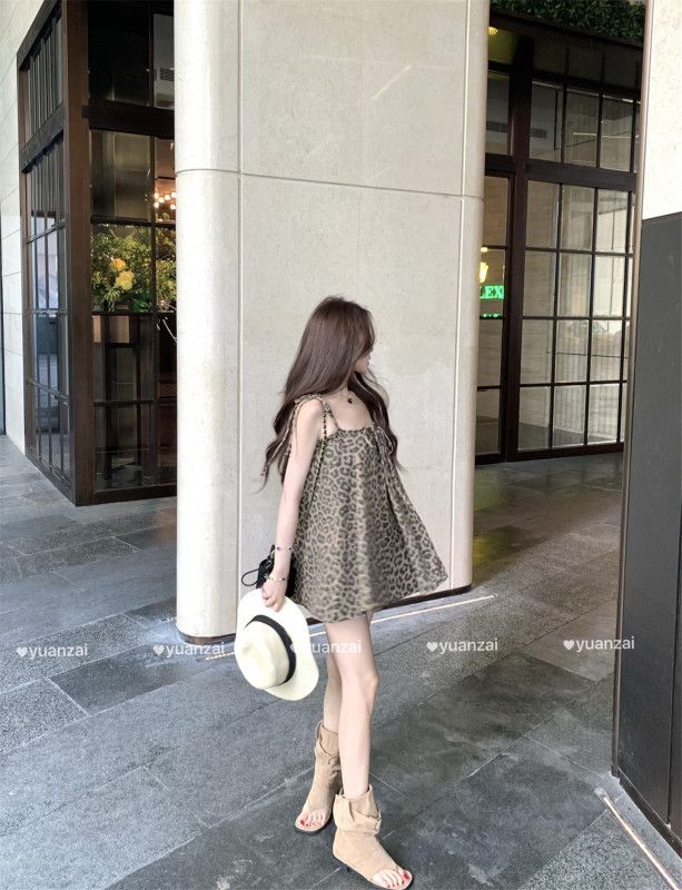 여성 루즈핏 오버핏 민소매 나시 미니 원피스 여름 비치웨어 롱티셔츠 바캉스룩 캐주얼 데일리룩 - 상세 이미지 2