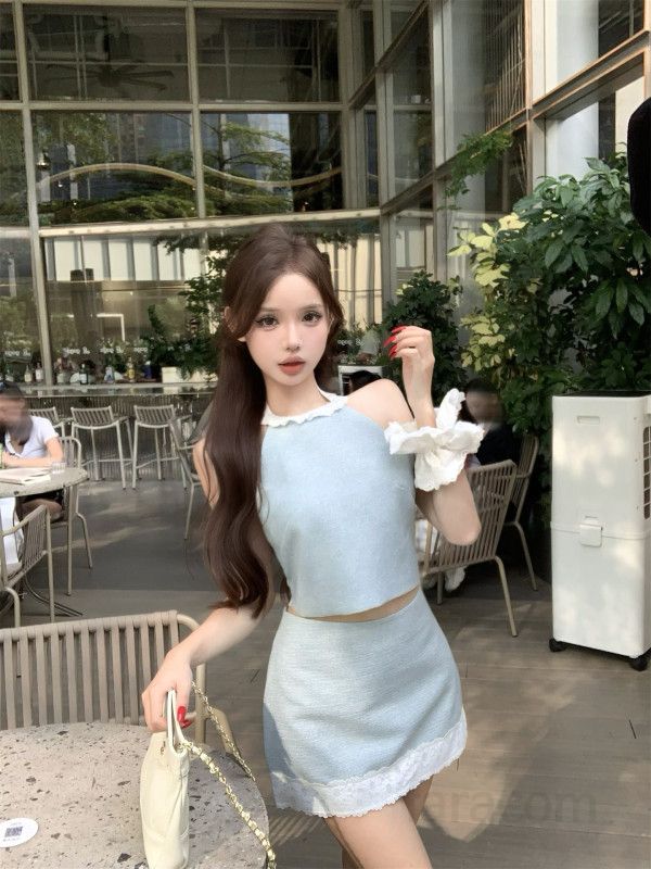 여성 백리스 홀터넥 크롭 민소매 상의 레이스 미니스커트 투피스 세트 핫걸 슬림핏 데이트룩 캐주얼 코디 봄 여름 - 상세 이미지 2