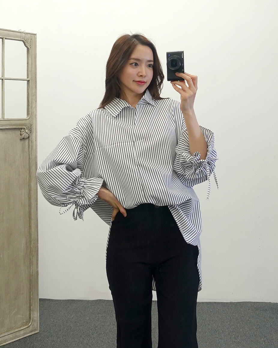 리본소매 언발기장 긴팔 루즈핏 스트라이프 롱셔츠 - 상세 이미지 4