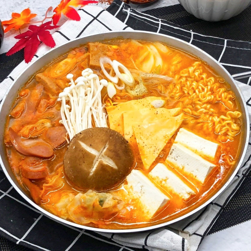 그곳에가면 산지직송 이태원 햄폭탄 부대찌개 1+1팩 푸짐한 정통 레시피 밀키트 - 상세 이미지 5