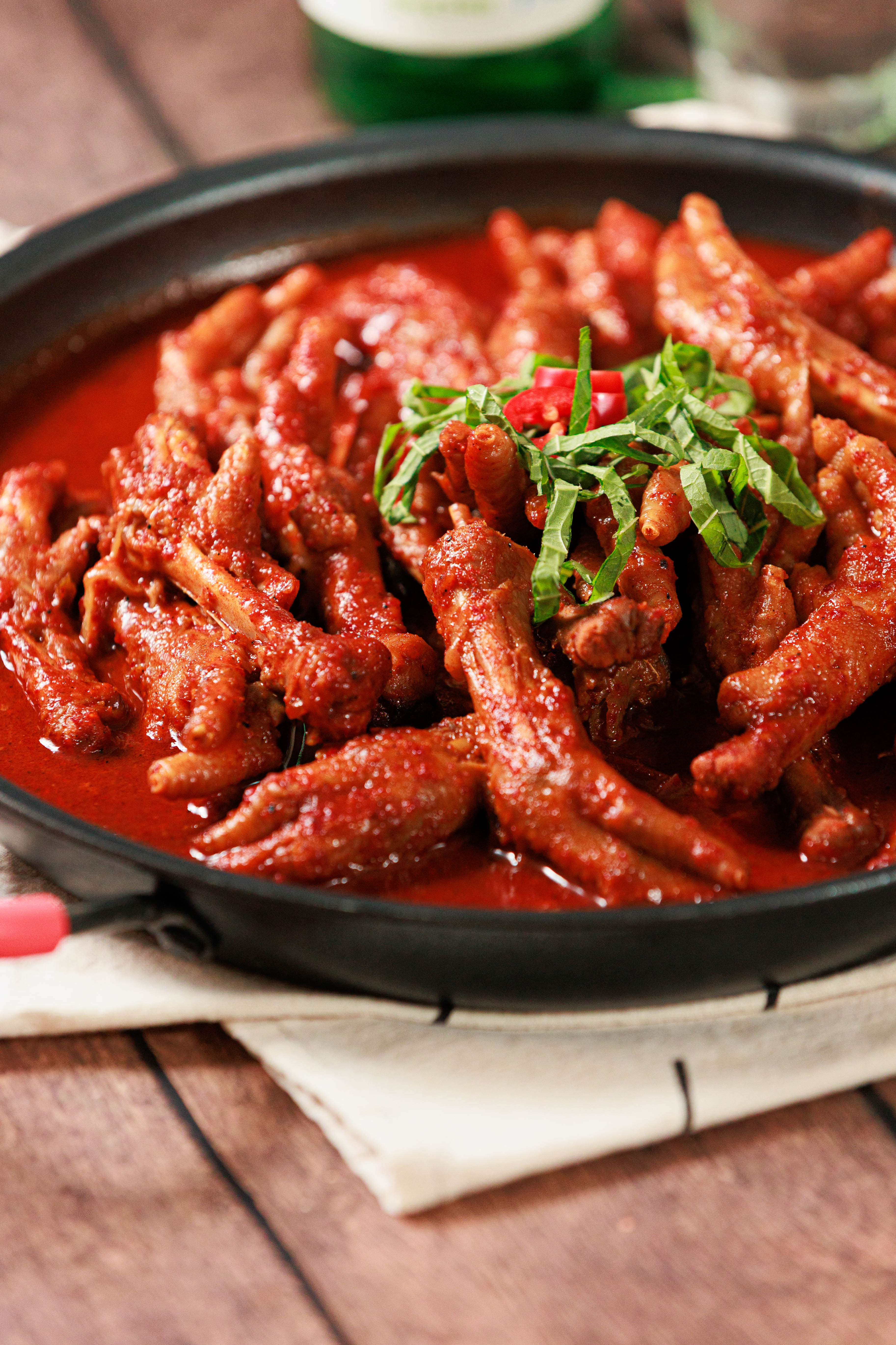 고객감사 이벤트 [1+1 이벤트 ]  원조 국물닭발 매운맛 900g 직화 양념 닭발 캠핑 혼술 안주 인기템 - 상세 이미지 4