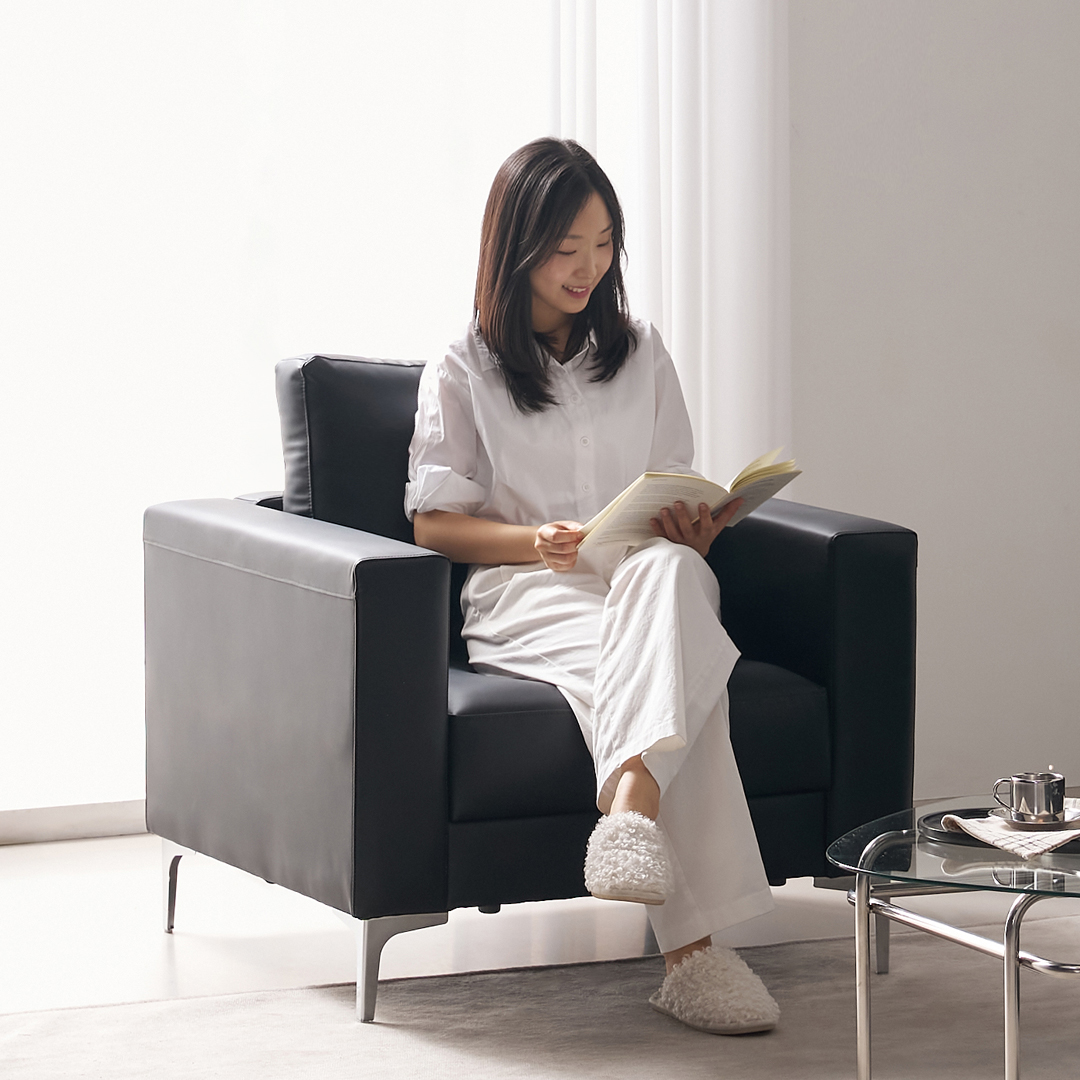 [수오]데이 포켓스프링 에어홀 실리콘 가죽 소파 1인용