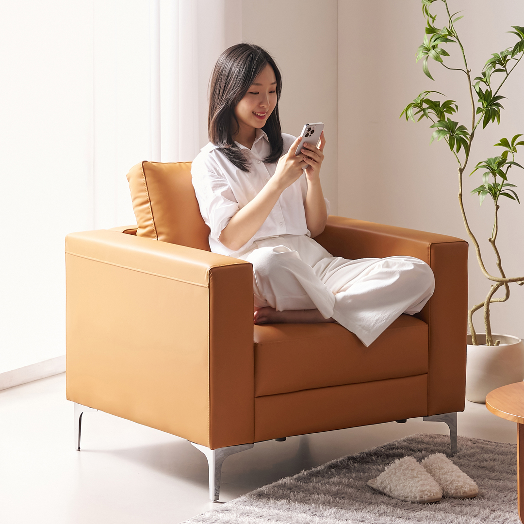 [수오]데이 포켓스프링 에어홀 실리콘 가죽 소파 1인용
