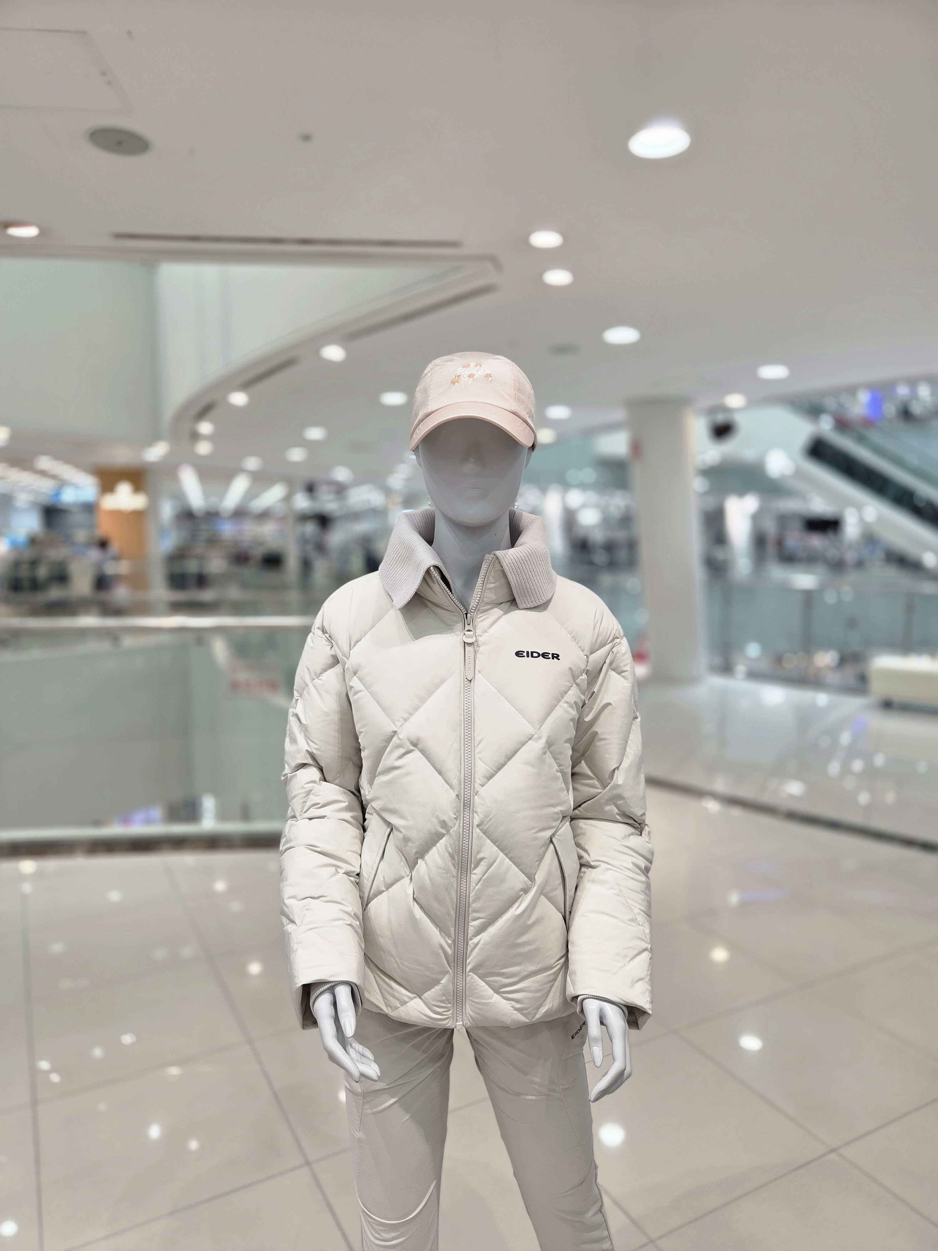 아이더 여성 경량 다운 자켓 포지 튜브 WW24564