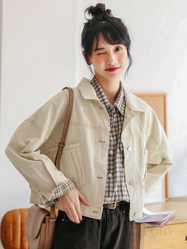여성 데님 재킷 스타일 코튼 소재 캐주얼 청자켓 데일리룩 가을 외출용 스타일리시한 디자인 트렌디한 착용감 좋은 아우터 - 상세 이미지 4