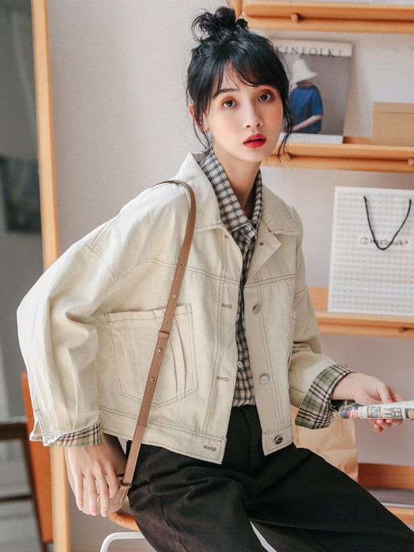 여성 데님 재킷 스타일 코튼 소재 캐주얼 청자켓 데일리룩 가을 외출용 스타일리시한 디자인 트렌디한 착용감 좋은 아우터 - 상세 이미지 2