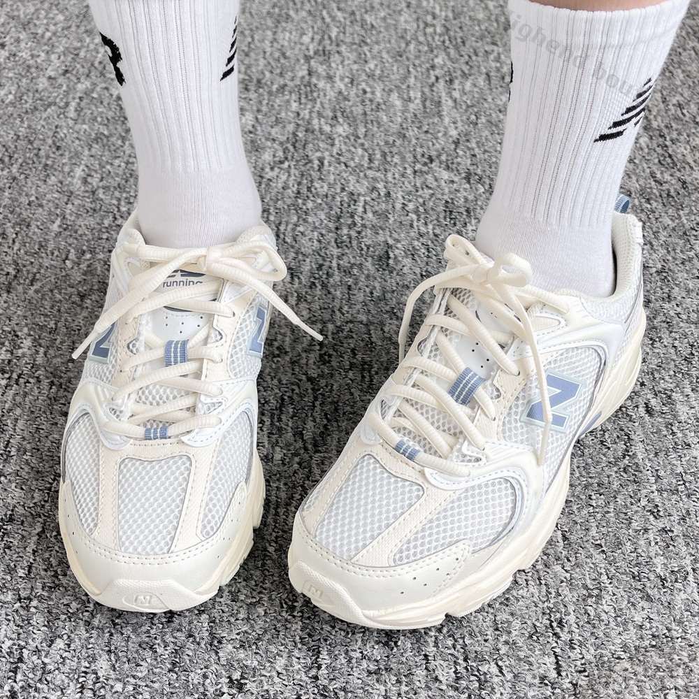 뉴발란스 530 아이보리 블루 발편한 발볼넓은 런닝화