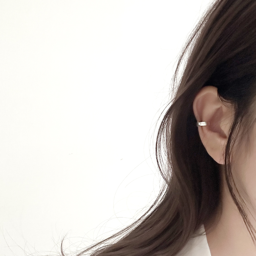 silver925 무광 스지 볼드 러프 이어커프 링 귀찌 귀안뚫는 귀걸이 - 상세 이미지 3