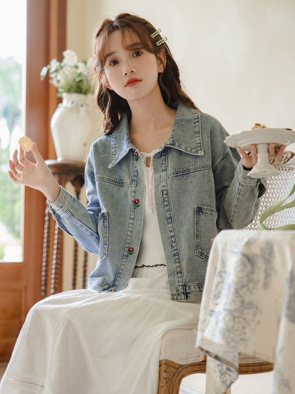 여성 루즈핏 데님 자켓 가을 캐주얼 자수 숏 청자켓 데일리 코디용 스타일리시한 외출용 트렌디한 디자인 - 상세 이미지 2
