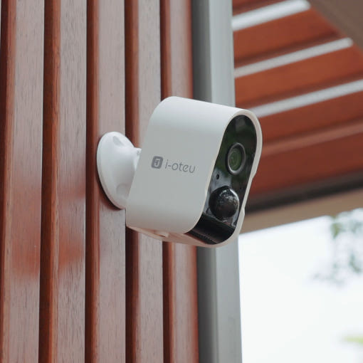 현관 CCTV 설치 모습