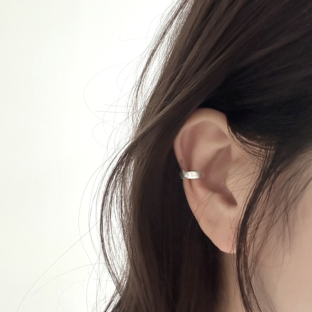 silver925 무광 스지 볼드 러프 이어커프 링 귀찌 귀안뚫는 귀걸이 - 상품 이미지