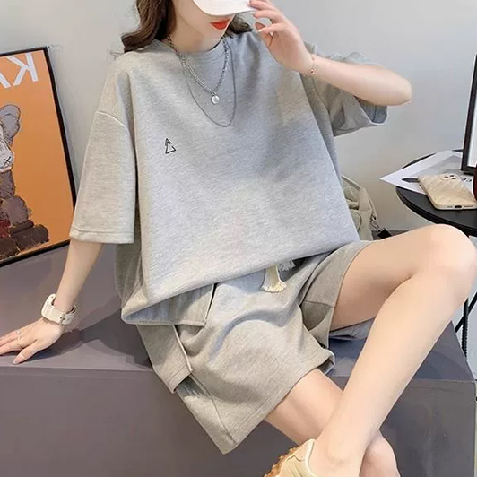 여자 셋업 세트 상하의 캐쥬얼 봄 반팔 반바지 데일리 심플 가을 여름 츄리닝 트레이닝복 - 상품 이미지
