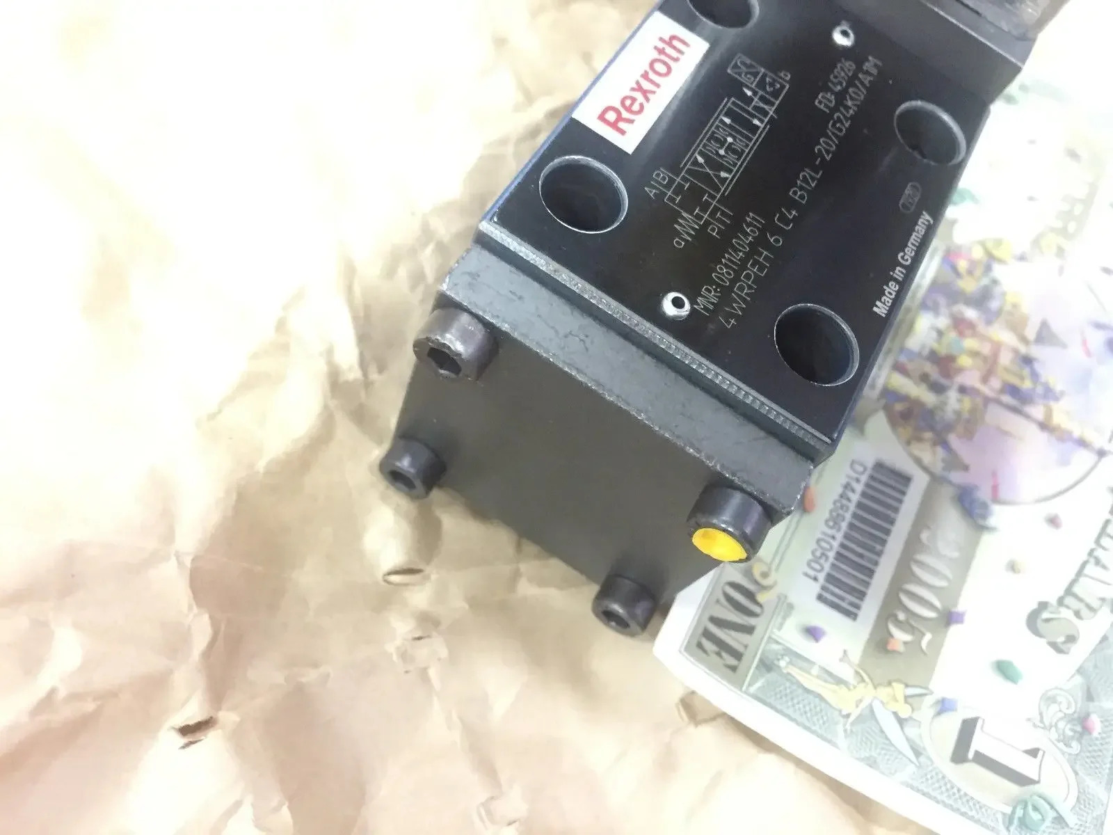 4WRPEH 6 C4B12L-20/G24K0/A1M 렉스로스 밸브 0811404611