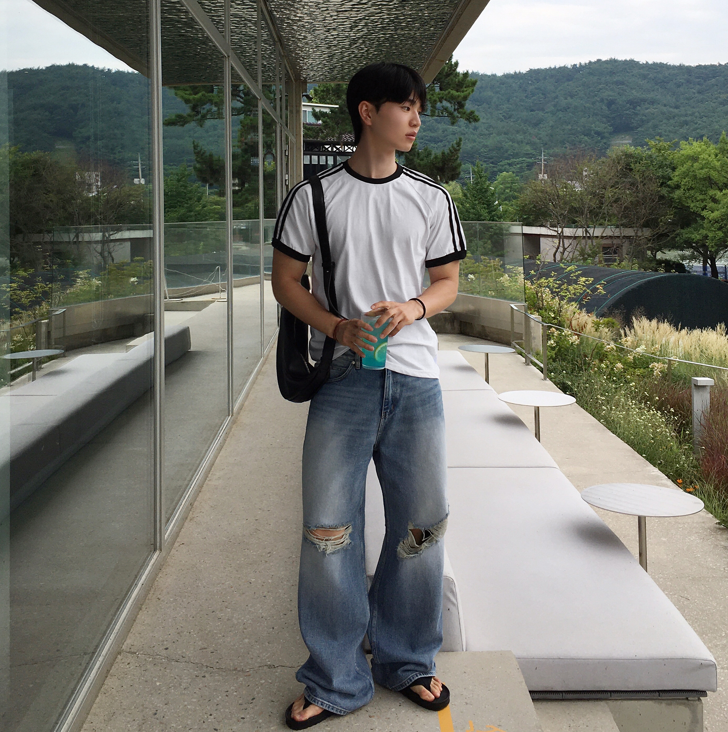 남자링거티 머슬핏반팔 흰색면티 어깨넓어보이는반팔 머슬오버핏 쿨티셔츠 - 상세 이미지 3