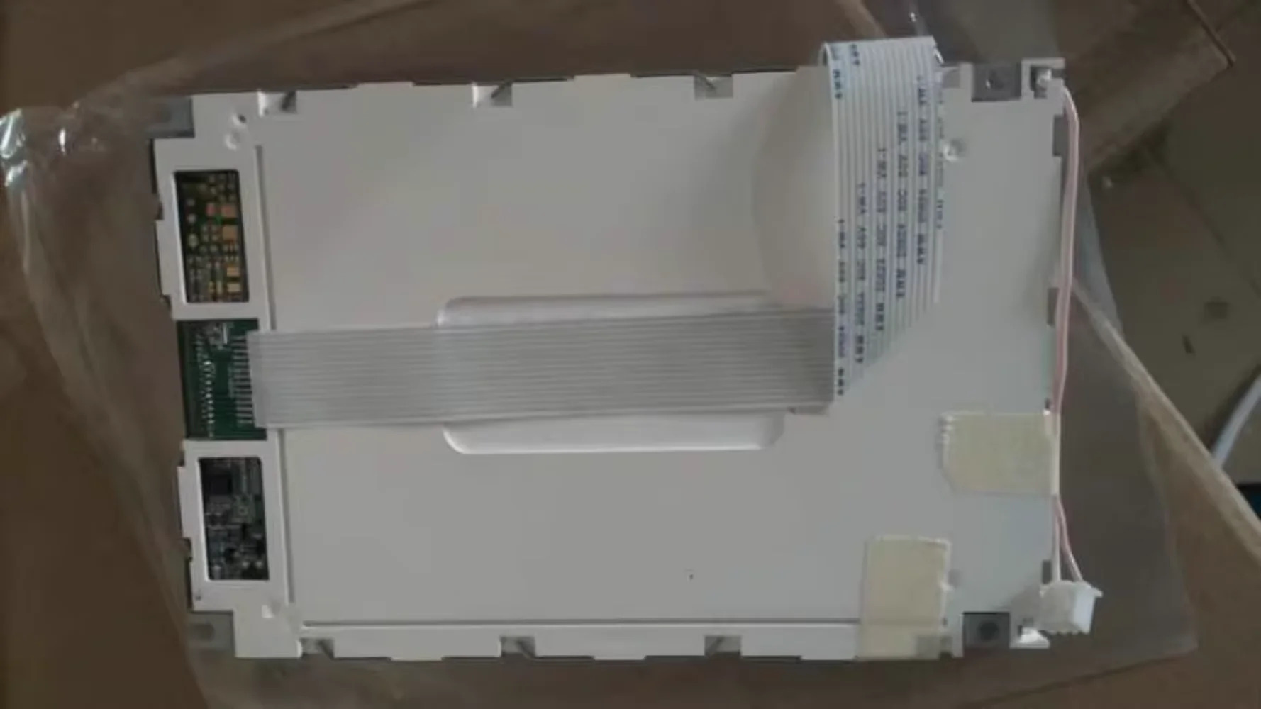 SP14Q003-C1/SP14Q001 SP14Q006은 LCD 화면을 대체