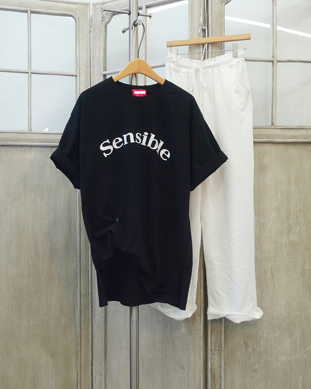 센스 구제 펀칭 빈티지 루즈핏 반팔 티셔츠 - 상세 이미지 4