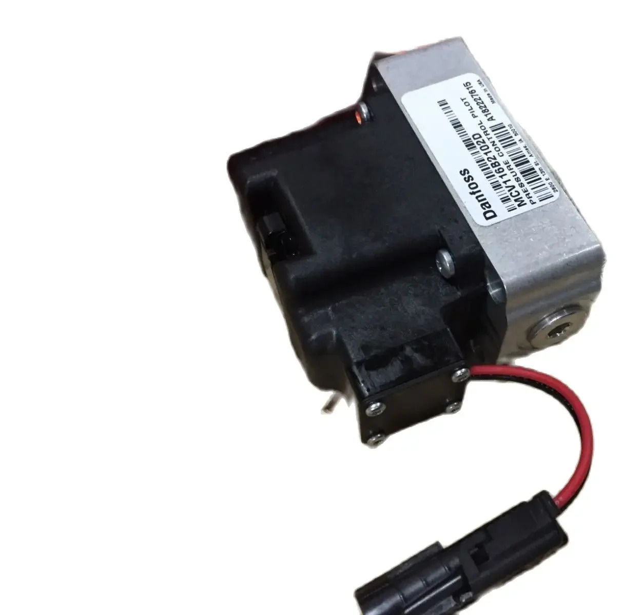 MCV116B2102D 밸브