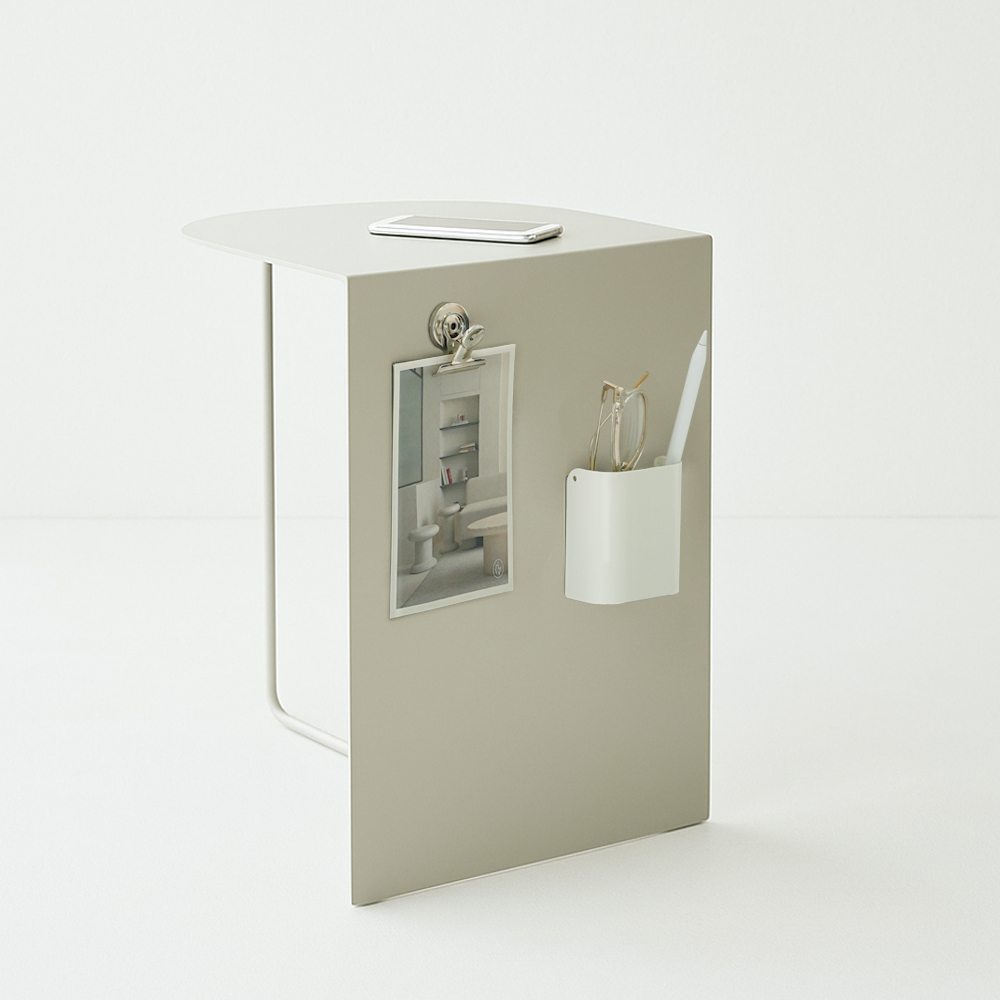 이노센트 레트 철제 사이드 테이블 보조 소파 간이테이블 i105789 베이지