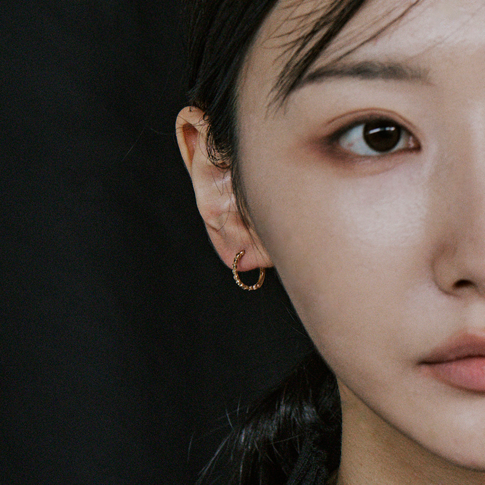 14K 헬레 와이드 컷팅 원터치 귀걸이 컷팅 데일리 링 귀걸이 - 상세 이미지 3