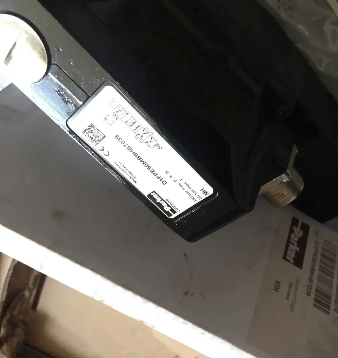 D1FPE50MB9HB7039 파커 밸브
