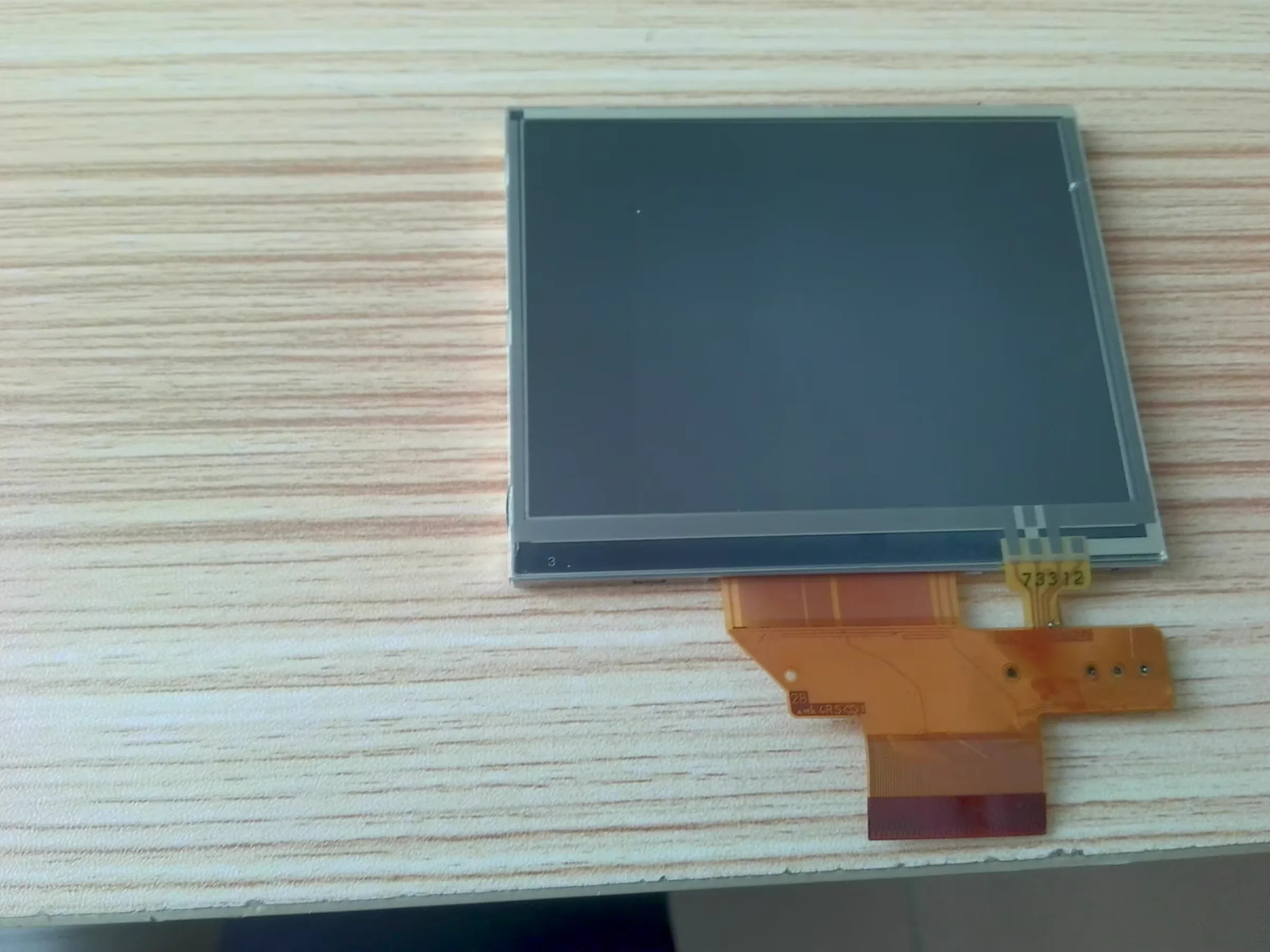 3.5인치 LCD 화면 LQ035Q1DH01