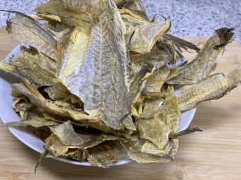 명식품본사 황태껍질 원물 부각 튀각 반찬 가정 육수 식당식자재 도매가 500g, 1개 - 상세 이미지 3