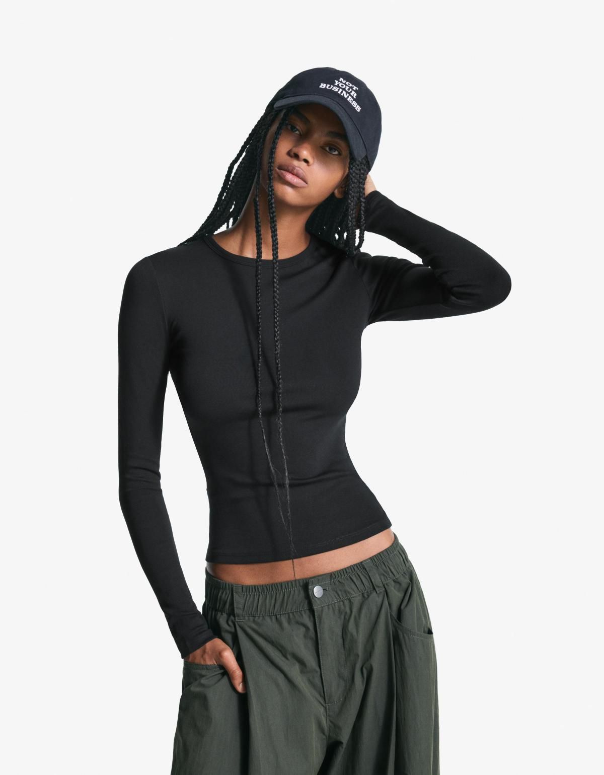 버쉬카 미니멀 베이직 긴팔 티셔츠 7802/152 BLACK - 상세 이미지 4