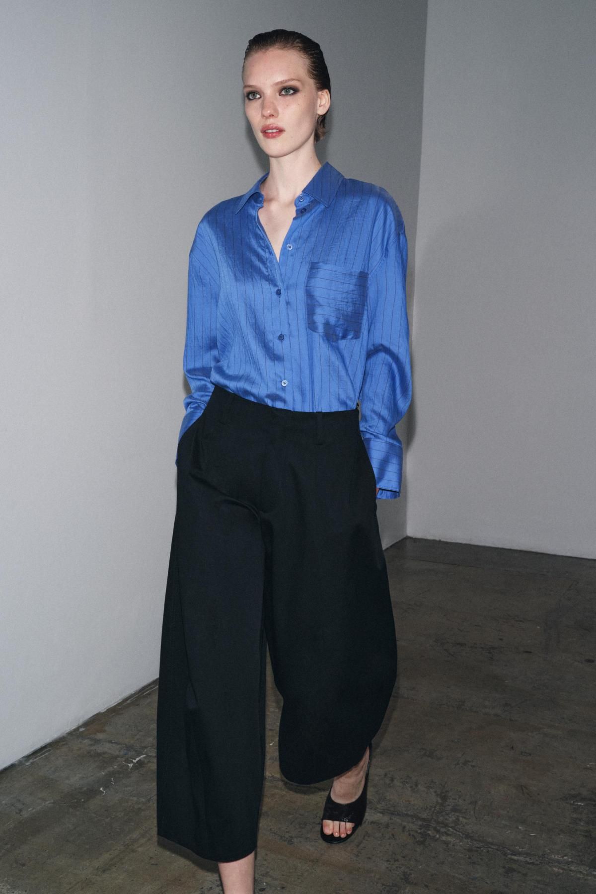 자라 트렌디 하이웨이스트 크롭 벌룬 니트 팬츠 8357/538 NAVY BLUE - 상세 이미지 2