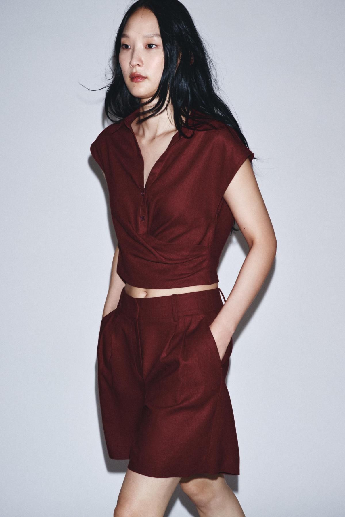 자라 린넨블렌드 크로스 브이넥 민소매 블라우스 8026/709 BURGUNDY - 상세 이미지 3