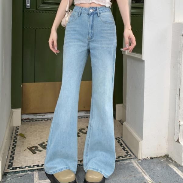 여성 부츠컷 청바지 워시드 라이트 컬러 데일리 스타일 봄 캐주얼 팬츠 시원한 착용감 편안한 외출용 여성의류 트렌디한 디자인
