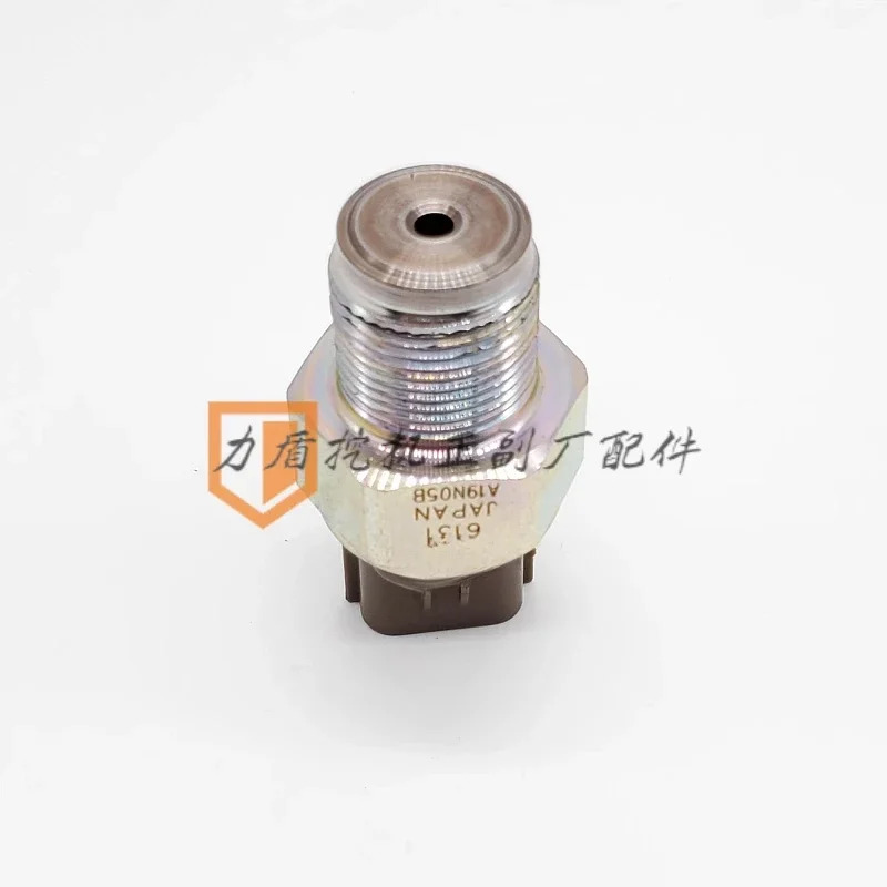 굴삭기 액세서리 고압 커먼레일 압력센서 4HK1/6HK1 200 210 240 330-3