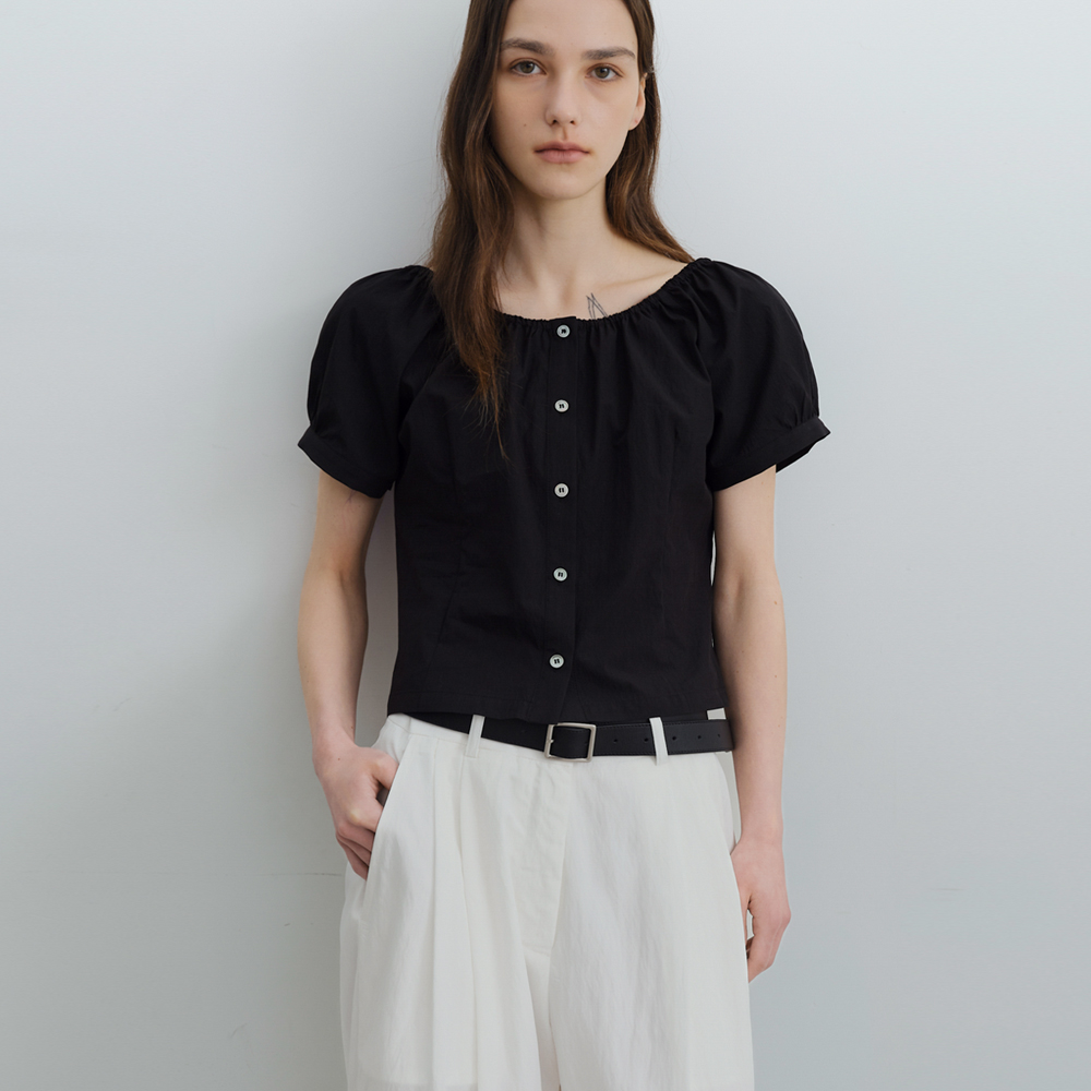 [블루브릭] Shirring half blouse (black) - 상품 이미지