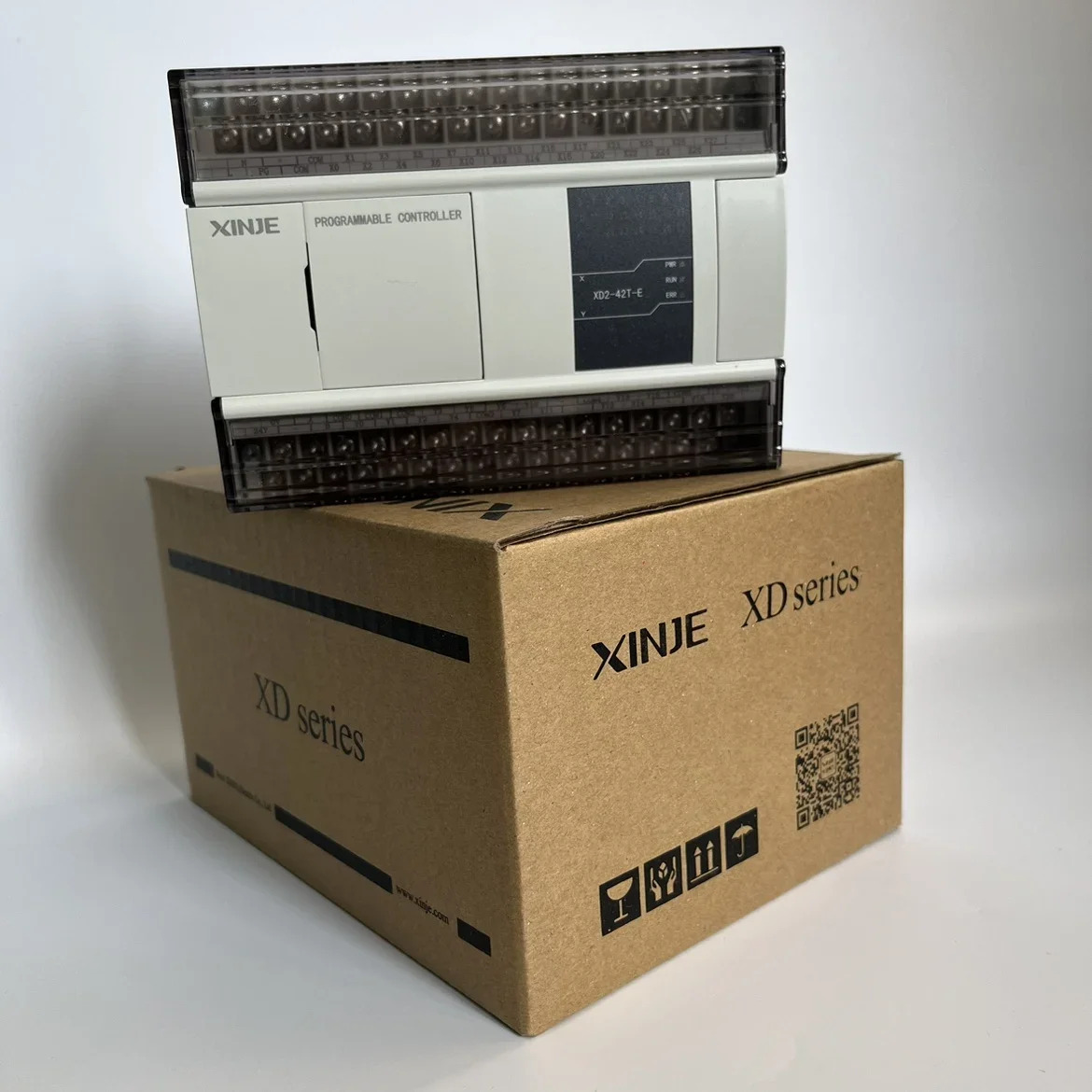 Xinjie 메쉬 포트가 PLC XD5E-24T-E 24R 30T 30T4 48T 48R 60T4 T6 T10