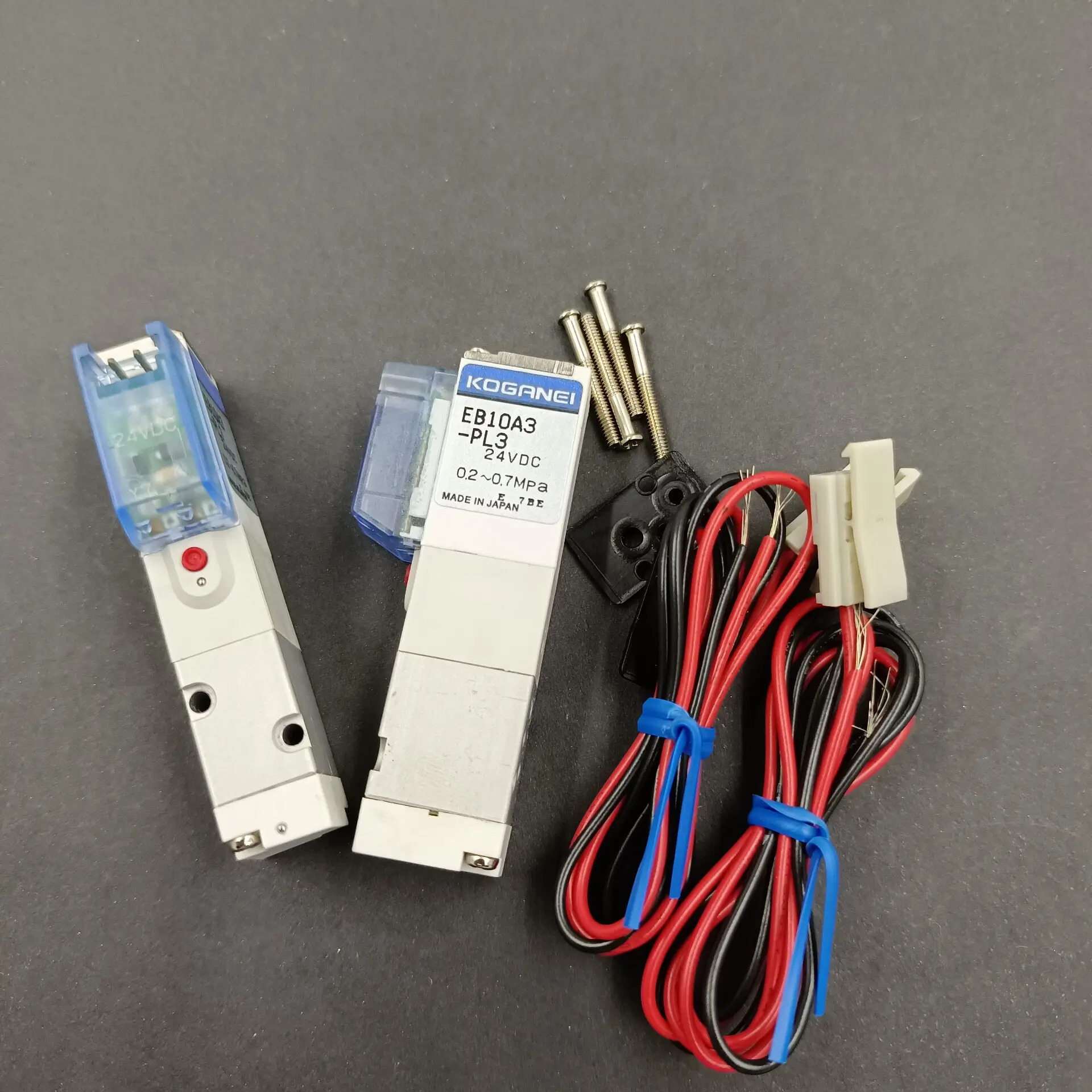 KOGANEI 솔레노이드 밸브 EB10A3-PL3/F15T2-PN-129W/F10T3-129W