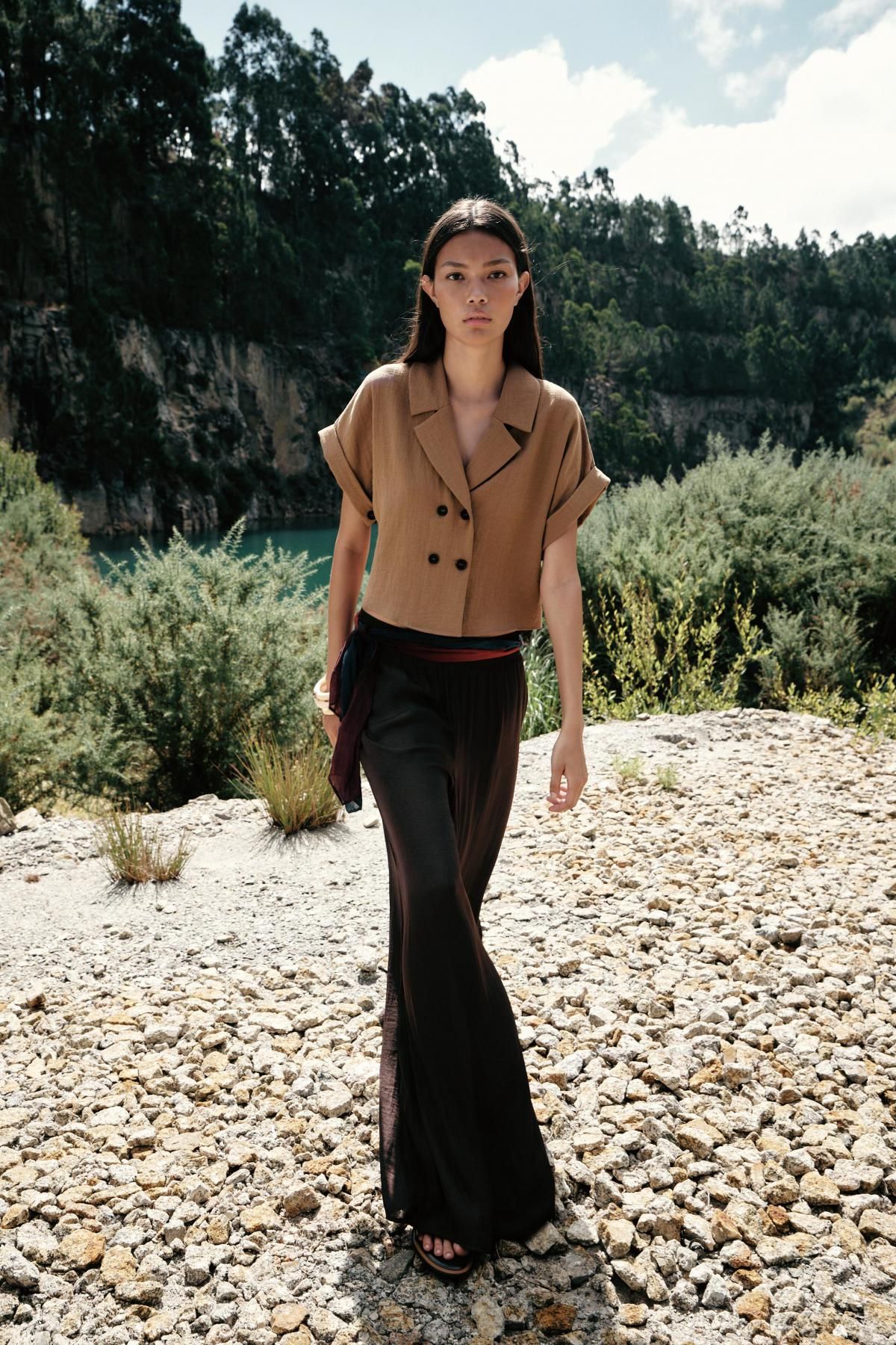 자라 미니멀 크롭 더블버튼 반팔 셔츠 8581/741 BROWN - 상세 이미지 3