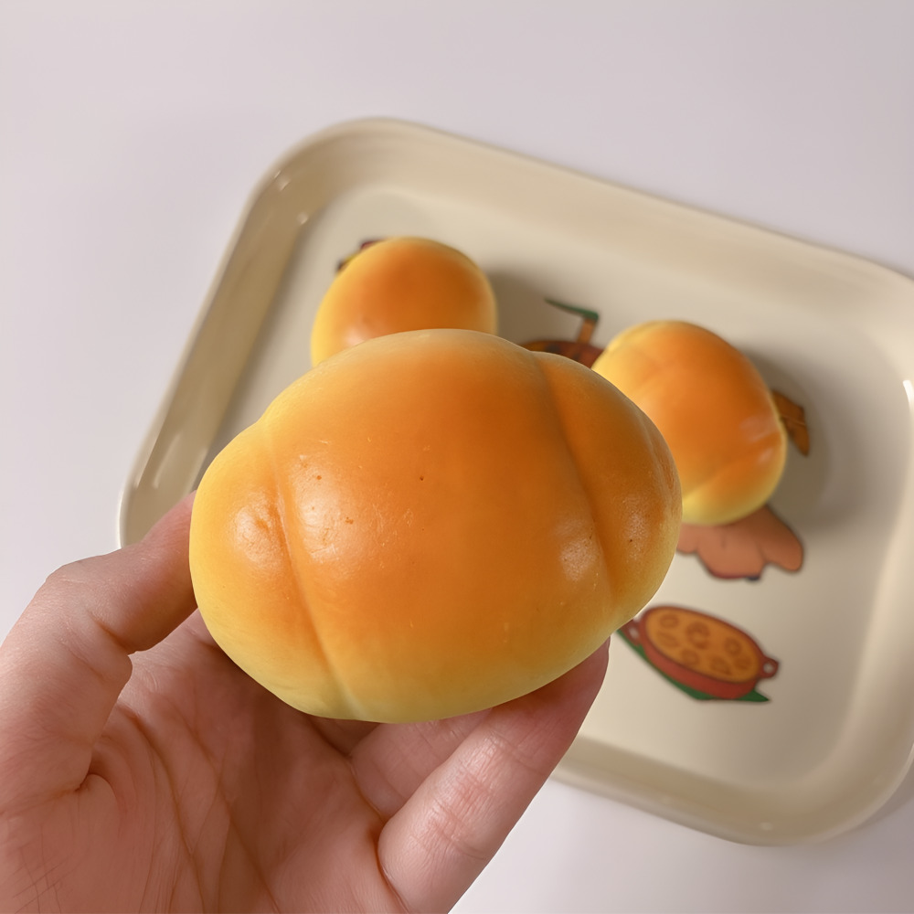빌리네집 소금빵 말랑이 베이커리 스퀴시 크림빵 스트레스볼 - 상품 이미지