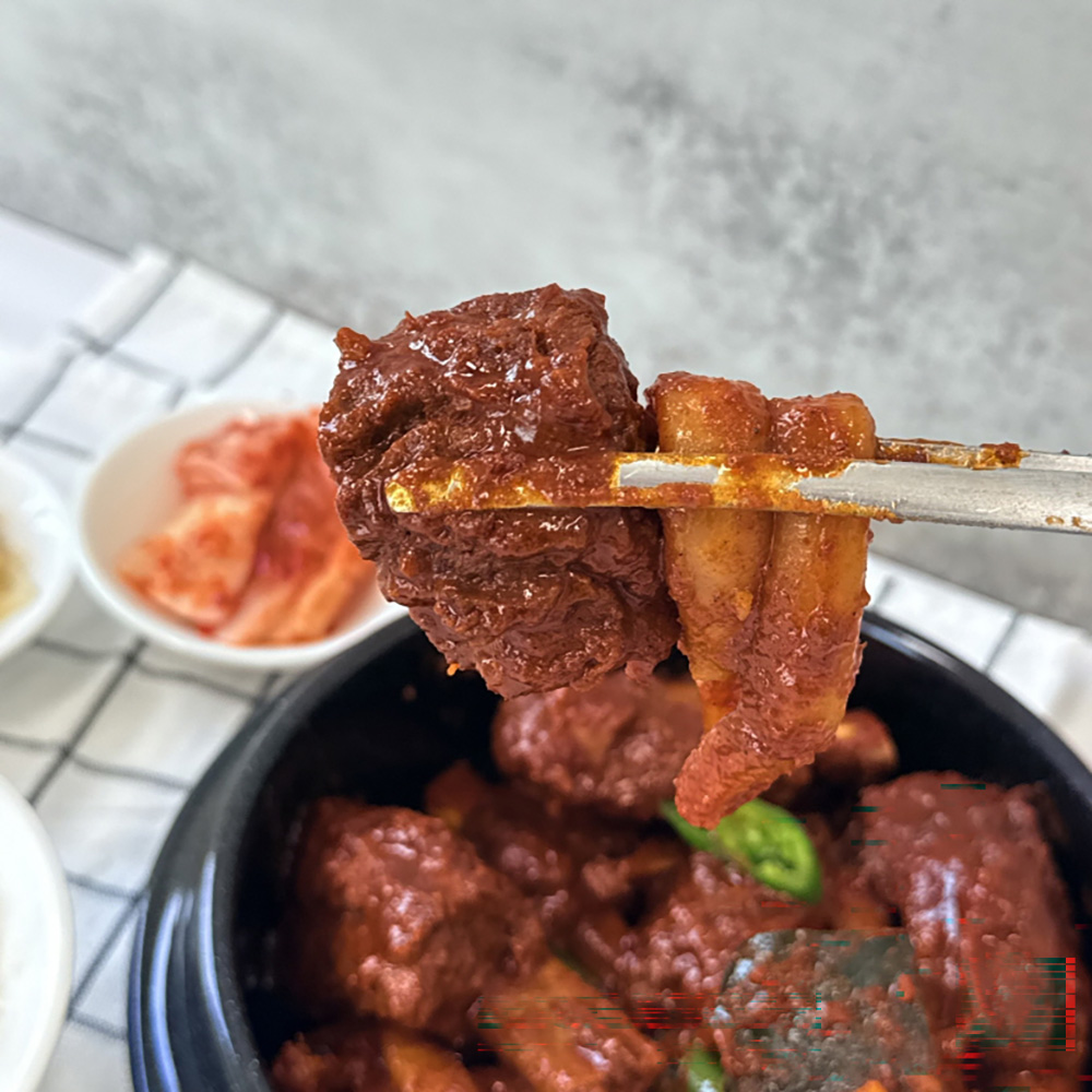매운갈비찜 한돈 돼지갈비찜 700g - 메인 이미지