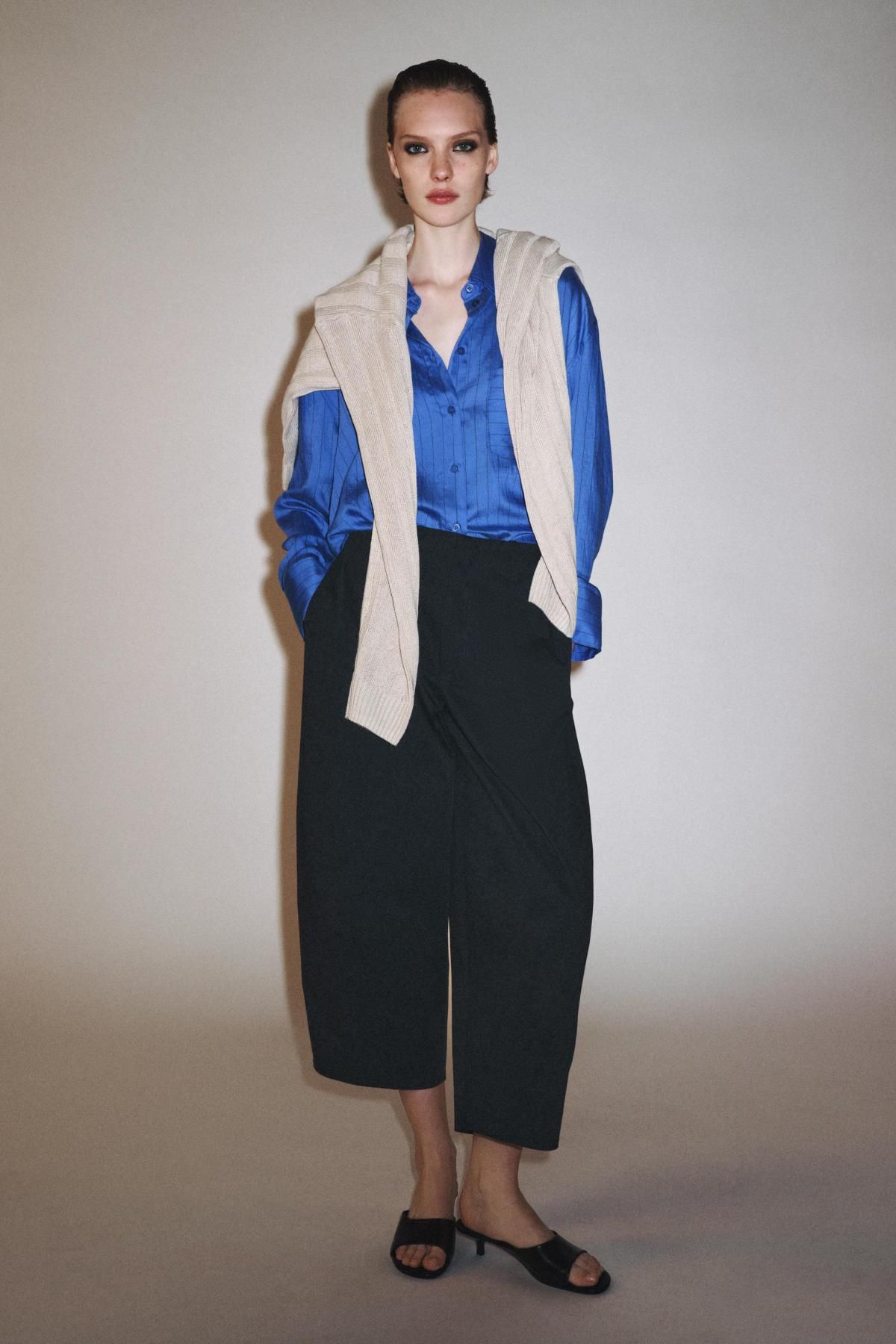 자라 트렌디 하이웨이스트 크롭 벌룬 니트 팬츠 8357/538 NAVY BLUE 이미지 7