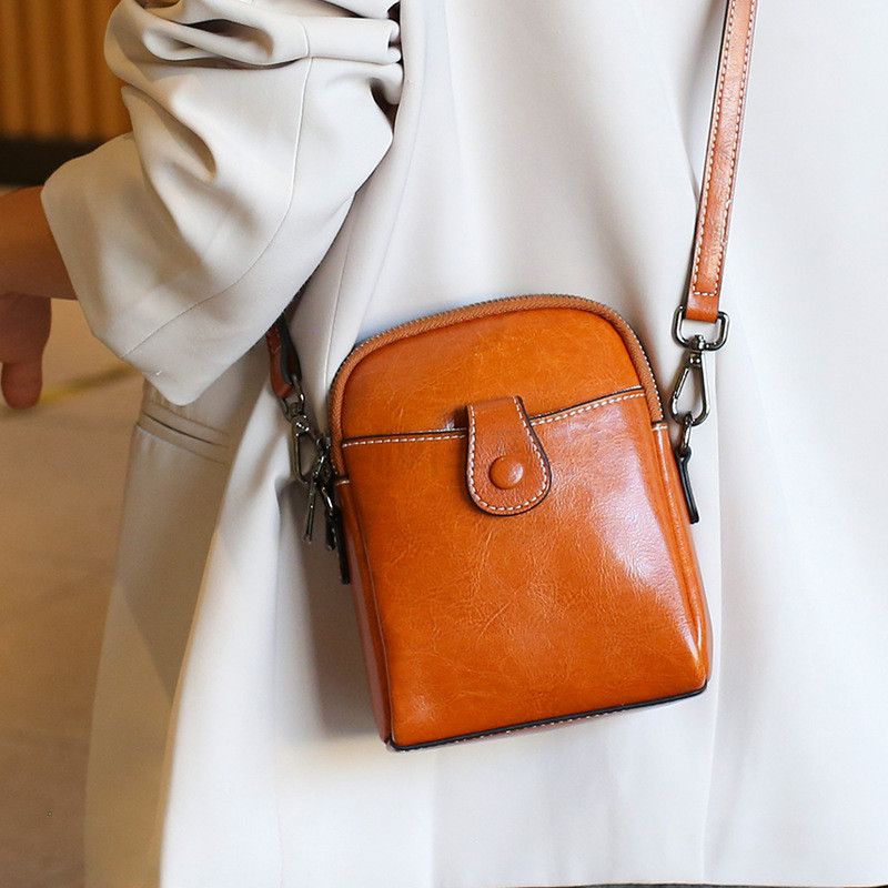 여성 가죽 미니숄더백 복고풍 패션 데일리 캐주얼 스타일 크리스백 작은 가방 다용도 활용 편안한 외출용