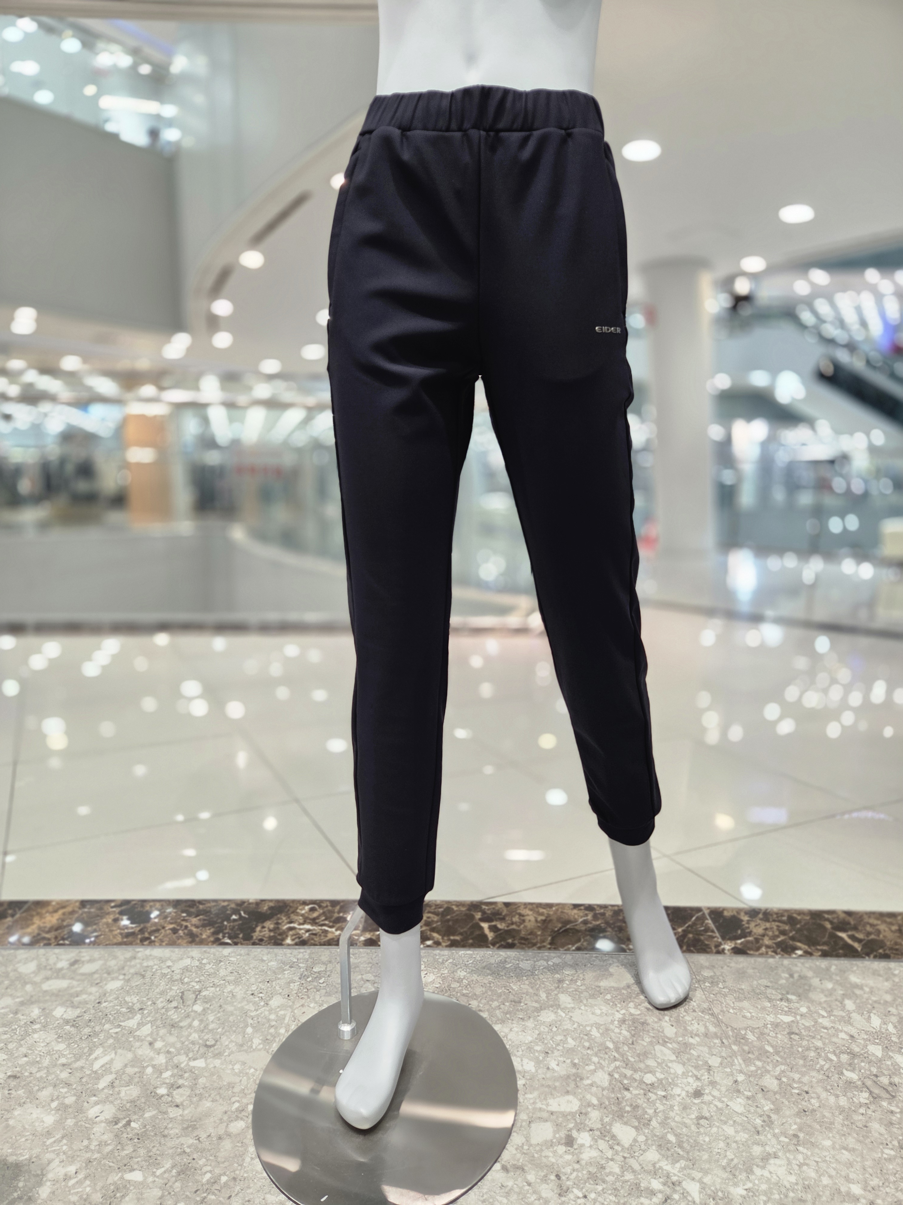 아이더 여성 트레이닝 팬츠 윈드라이징 가을용 조거 WU24304 - 상품 이미지