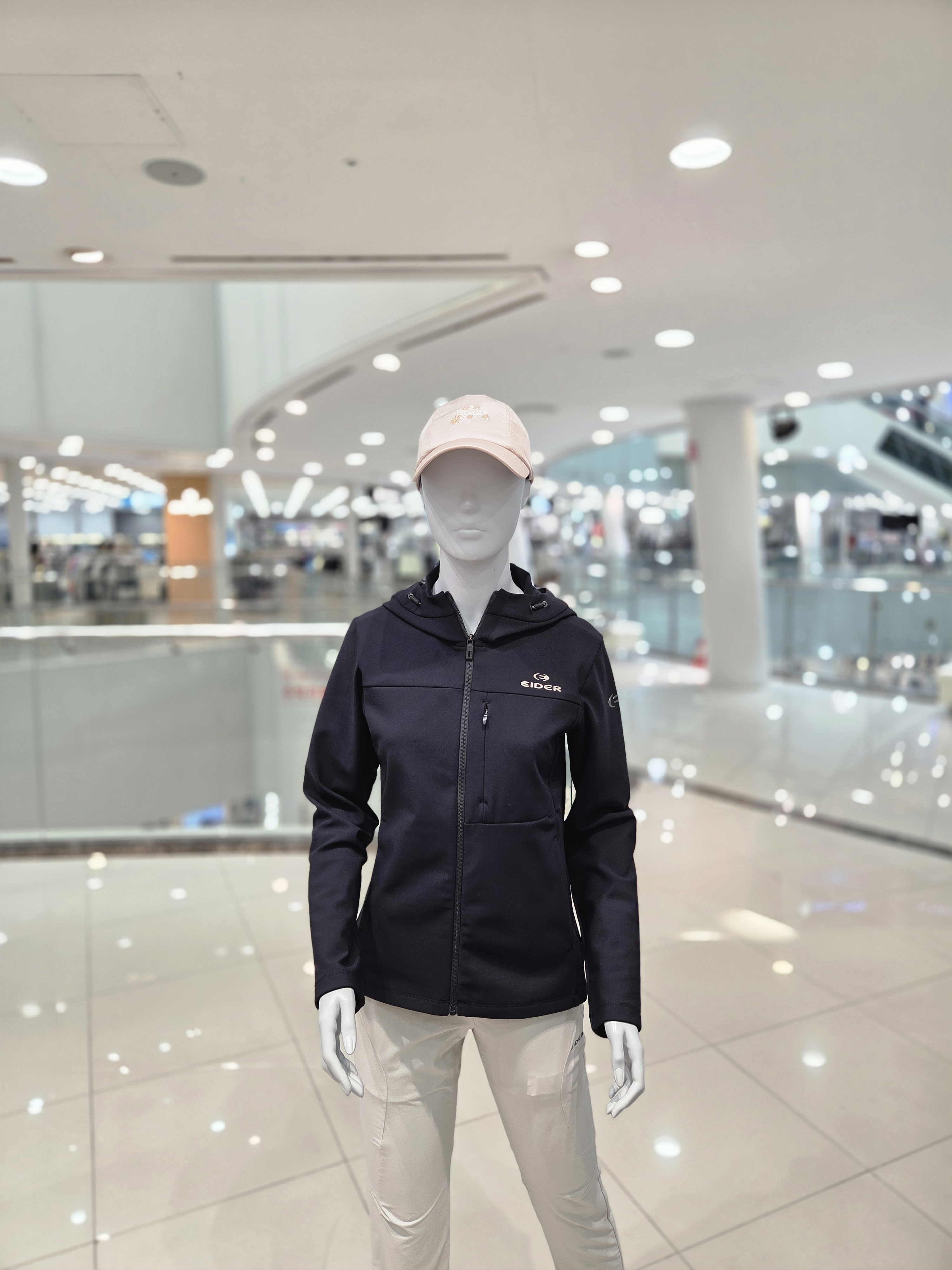 아이더 여성 트레이닝 자켓 윈드라이징 가을용 플리스 본딩 후드 WU24103