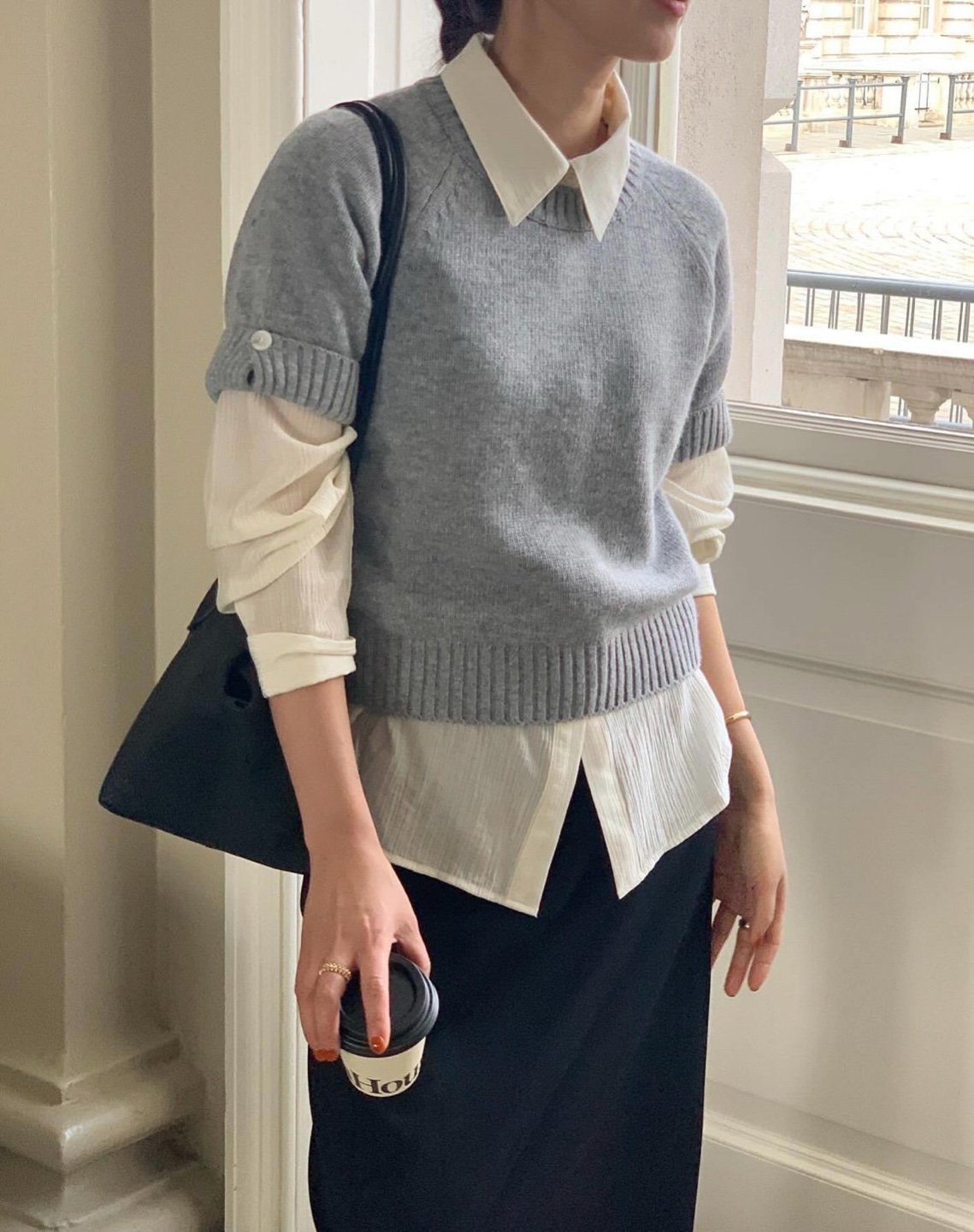 가을 반팔 기본핏 롤업 니트