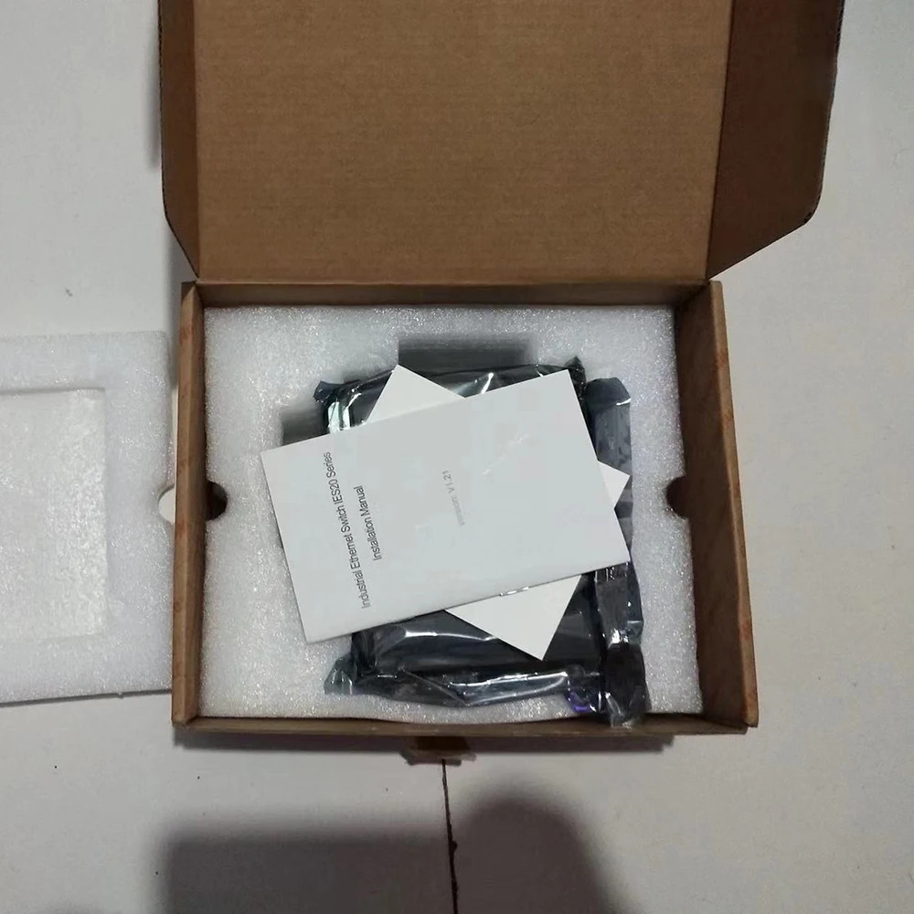 IES20-SW8 비형 스위치 7760048015