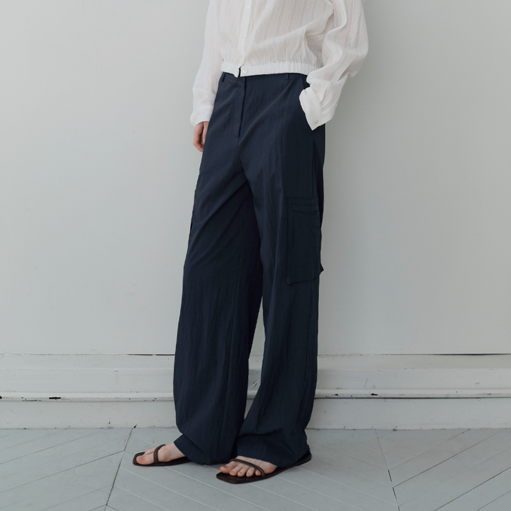 [블루브릭] Nylon cargo slacks (navy) - 상품 이미지