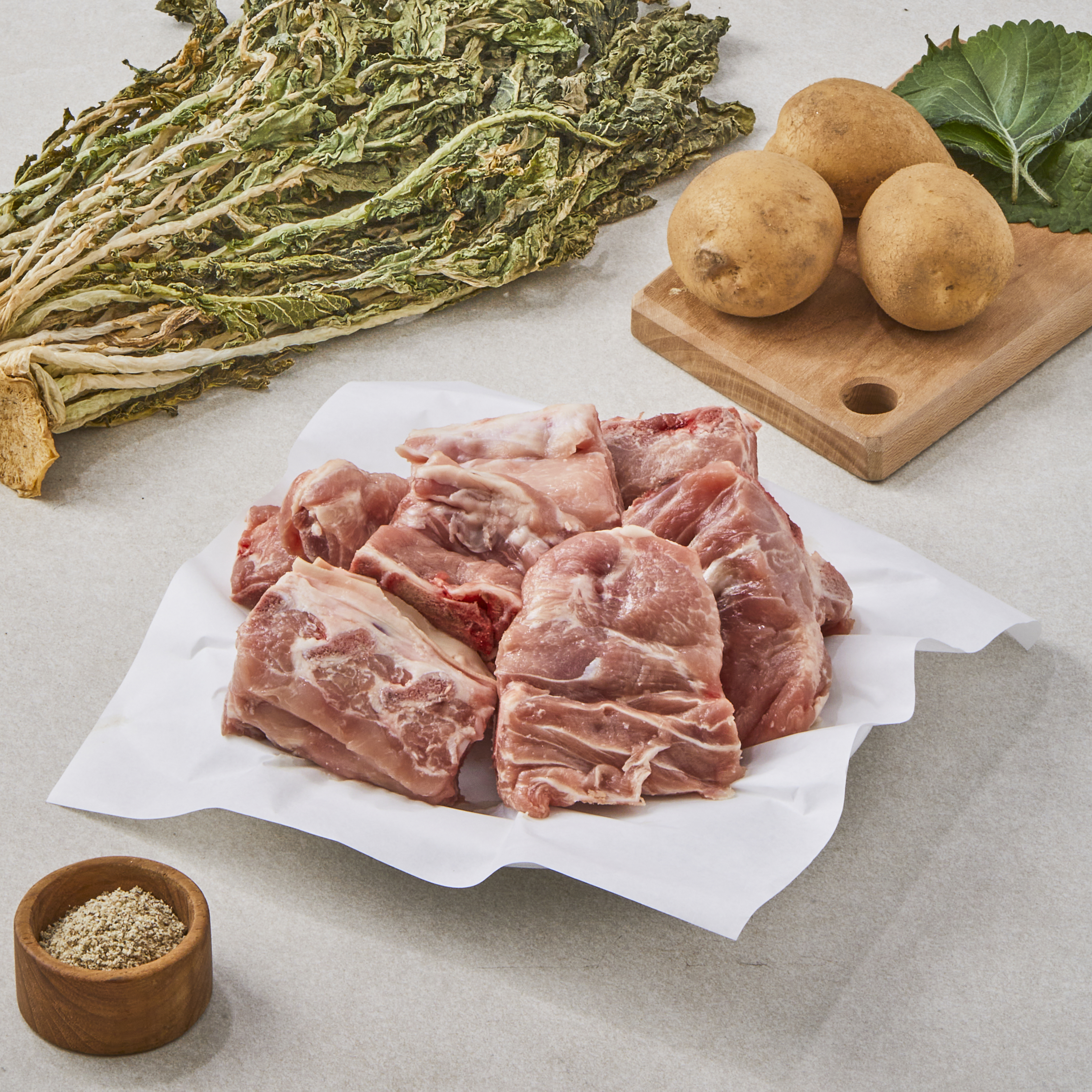 한돈 돼지등뼈 대용량 3kg 1등급 등뼈 감자탕뼈 감자탕재료