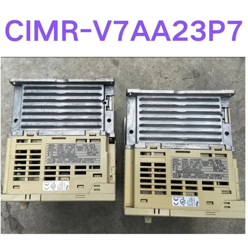 새제품 CIMR-V7AA23P7 Yaskawa 주파수 변환기