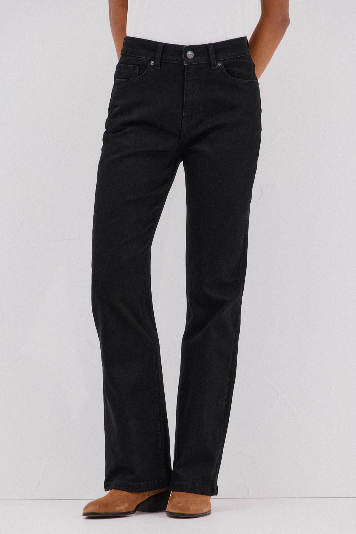 꼬르떼피엘 블랙 부츠컷 데님 컴포트핏 5포켓 진 8880965 NEGRO - 상품 이미지